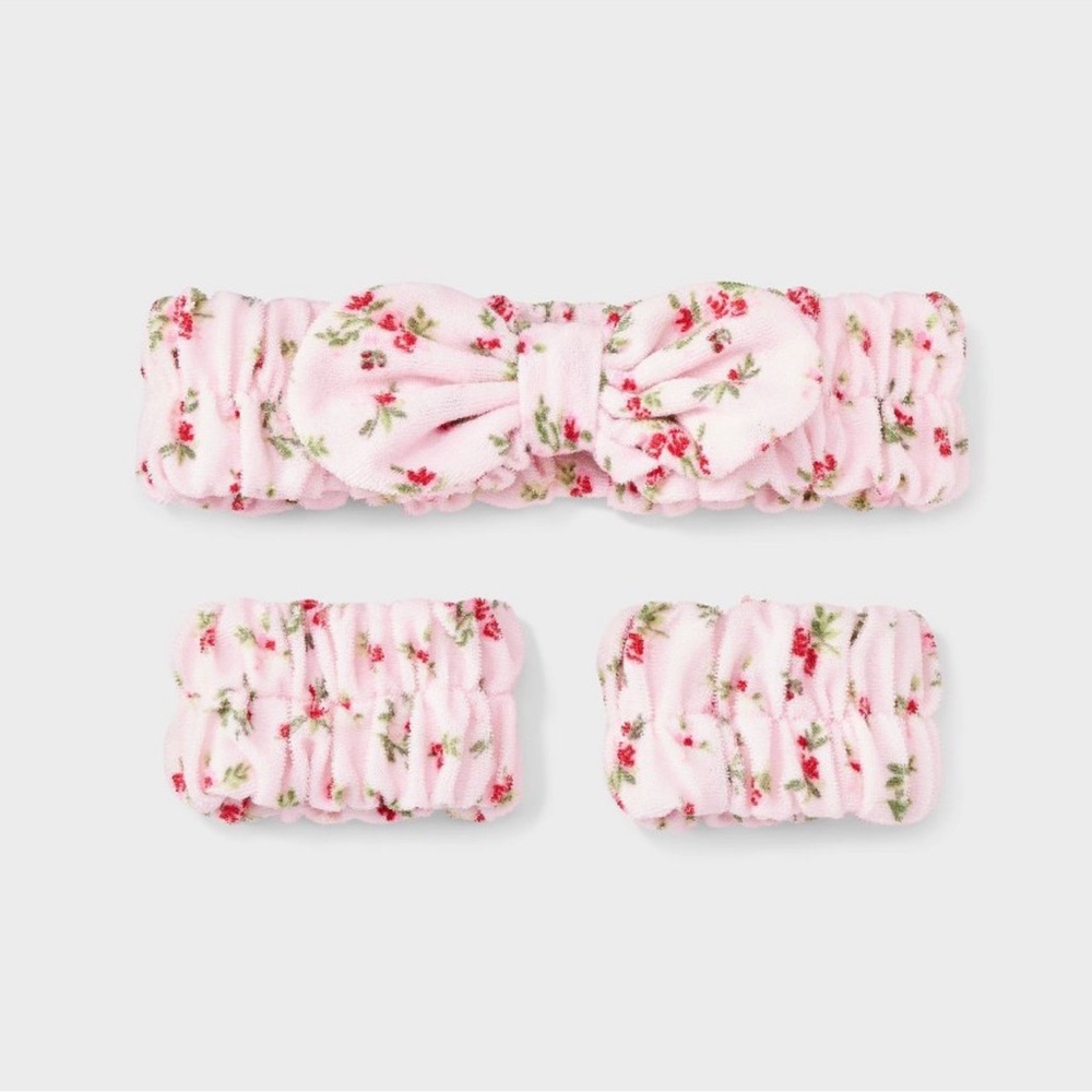 Hair Headwrap with Cuffs Set 3pc - Wild
Fable™ Pink Floral